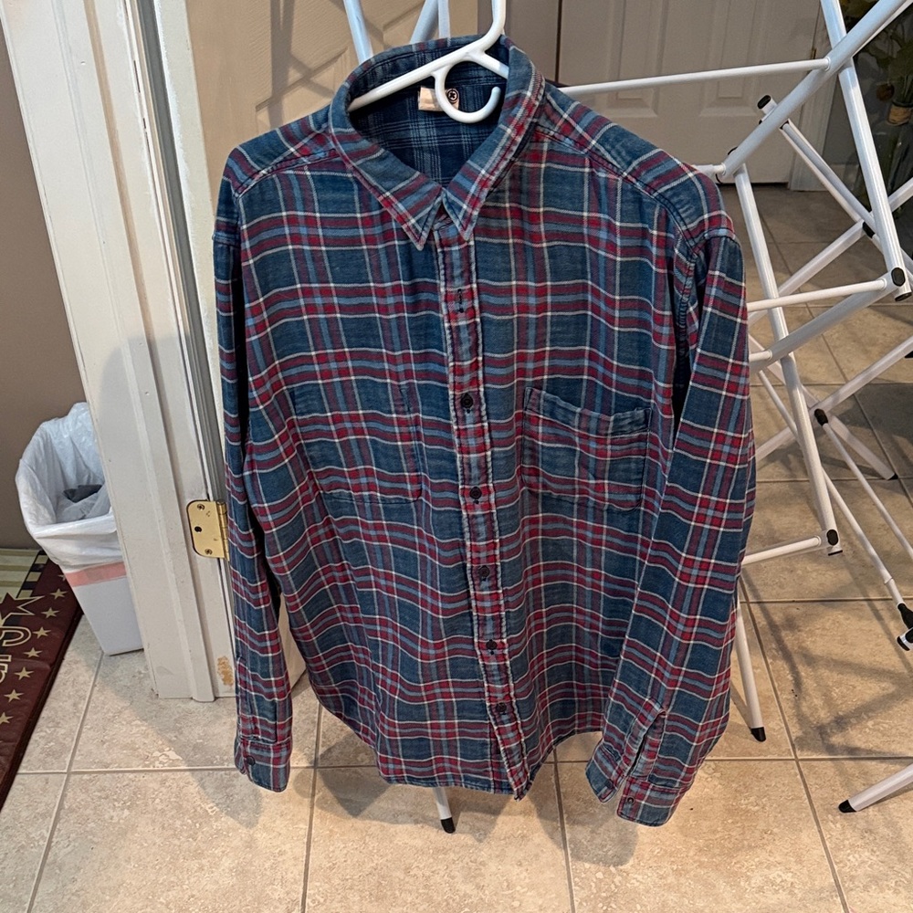 Faherty Men's Casual Plaid Shirt - Navy and Burgundy